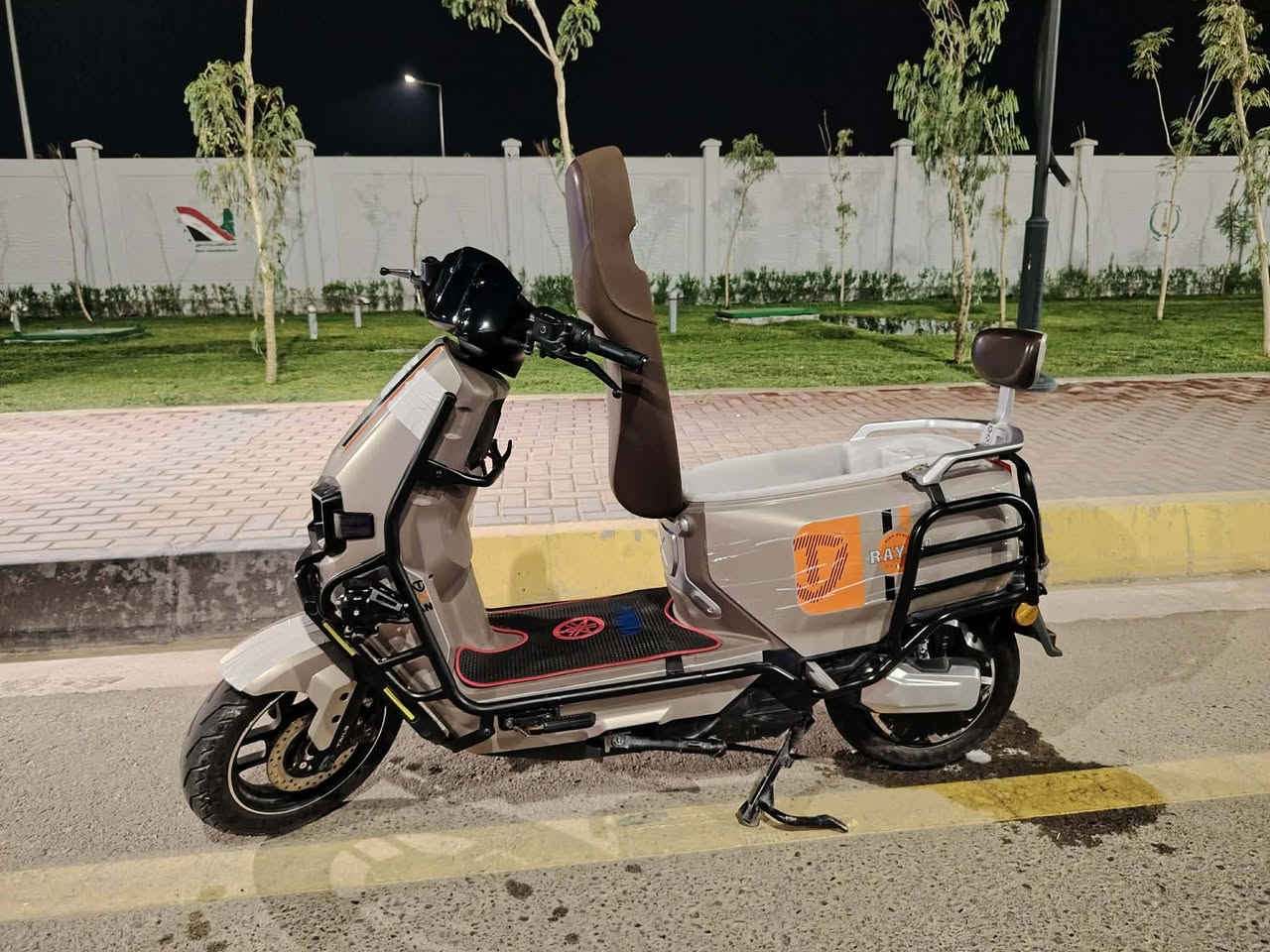 ماطور وحش الكون للبيع نضيف حيل مستعمل 3اشهر
دبل  بصمه
السعر مليون 300 وبي مجال بصيط
للتواصل ***********
