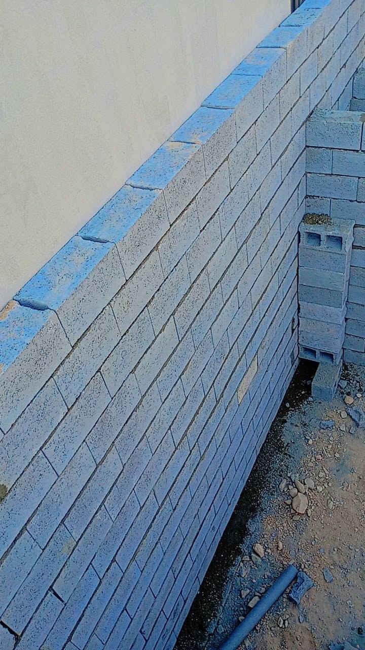 اسطه بناء متفرغ حالين شغل هندسي وزن صونده ***********
