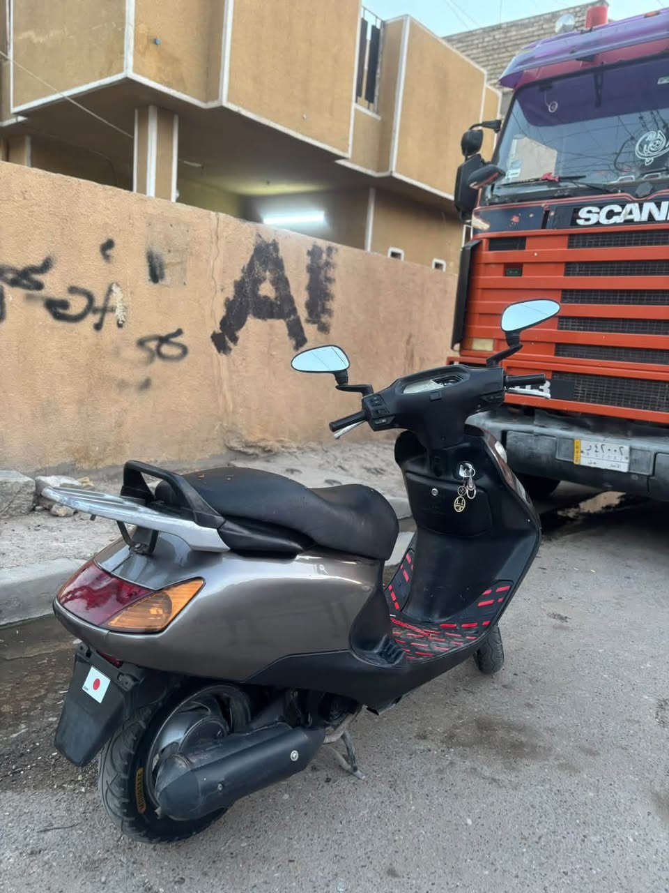 دراجه سبيسي ياباني كهربائيات شغاله هندر نكره سلف مكينه ناعمه مكفوله الي ياخذها بس بانزين ودهن شلعه ومعدل  مكاني بغداد البياع وكلشي بالدراجه نظيف ومرتب ابد ما متعوبه الشراي يتصل على الرقم *********** واتساب
