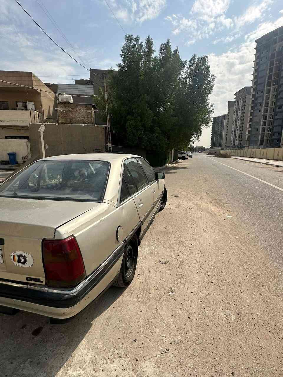 اوبل اوميغا • ١٩٩١ • محرك ٢٠٠٠