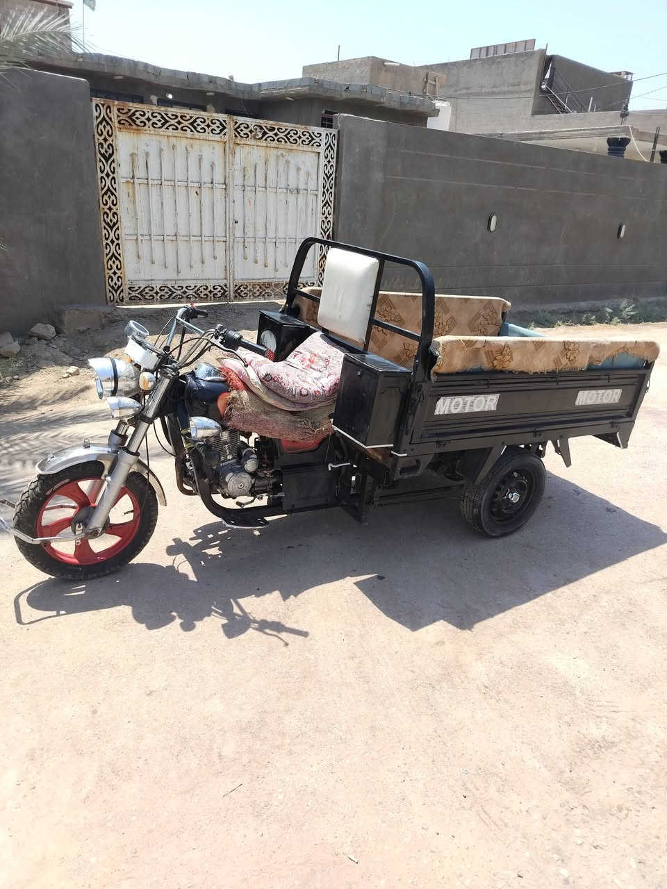 سلام عليكم ستوته للبيع موديل 21 أوراق اصولي محرك مفتوح مصبوغه صبغ عام للجماليه ستوته خير من الله مال جناي اليردهاا بخدمته مكاني حله محاويل وهذا رقمي ***********
