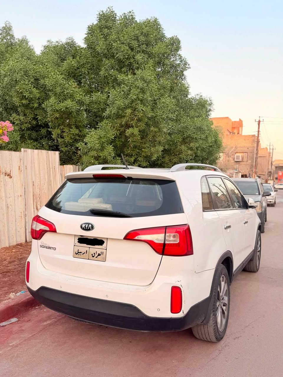 السلام عليكم
سورنتو 2014 خليجي فول مواصفات للاخير بانوراما مري شفط اشاير بلمري تحكم ستيرن مثبت سرعة حساسات اماميه وخلفيه كامره كشن كهرباء داخل بيجي جلد بصمه لد امامي وخلفي السياره جديده بمعنى الكلمه وجاهزه من كلشي رقم اربيل باسم كردي تريد تحويل تريد وكاله السياره خير من الله ومابيها نقص بيها بارد بطارف الجاملغ الخلفي الايمن وشويه بلباب من جوه هم بارد على كد اربع اصابع مامبينات ابد شرط قطره صبغ مابيها حتى الدعاميات مكفولات من الصبغ فقط مكانين البارد غيره ماكو وياك على السونار يطلع غير كلامي السونار عليهه السياره سبعه راكب ثلاث قطع تبريد #والسعر140قفل من الاخير محتاج فلوس واريد ابيع غير هذا السعر ماابيع 
***********
***********
العنوان بغداد الشرطه الرابعه
