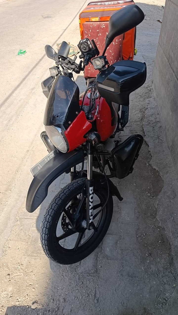 بوكسرموديل 22 شكل 23
رقم 28 نجف مشروع وطني 
بيها نقص سلف محترك مجفته من شهر الثالث
 تجفيت شركه خير من الله لا تنقيص ولا تبخير 
الدراجه جاهزه مابيها اي نقص 
السعر مليون و900  
*********** واتس 
***********
عنوان بغداد المحموديه
