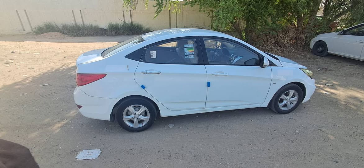 اكسنت  2013 خليجي  1600  دبل قطره
بيه صبغ بنيد فقط بدون دواخل سونار بالنشر كلشي واضح

مكفوله من ضربه والتبديل كير مكينه كفاله

ماشيه 135

منضومه تبريد تخم تاير كله جديد رقم بغداد تحويل مباشر 

السعر 85

بغداد الدوره

***********
