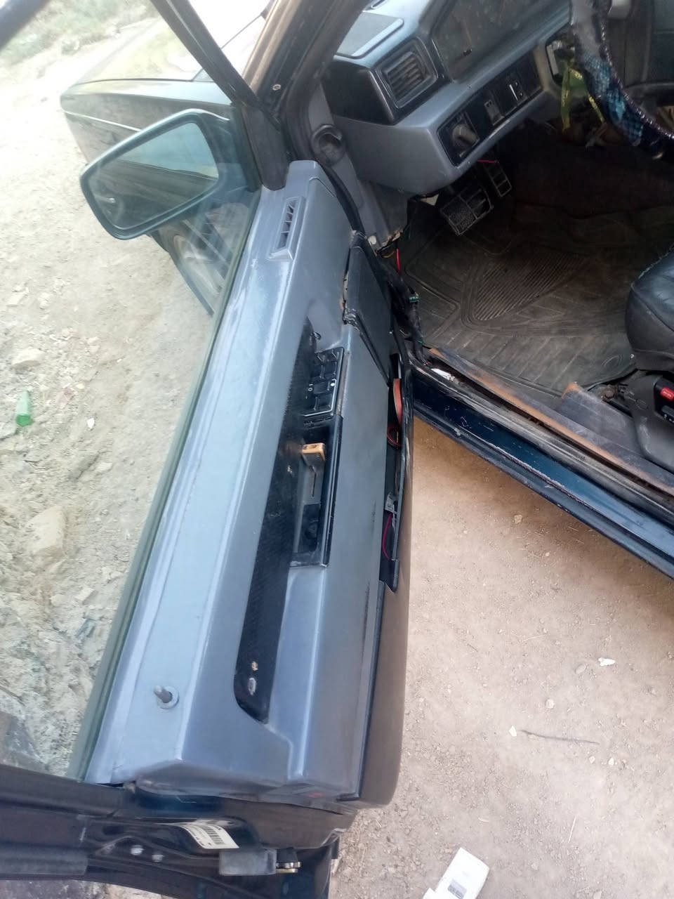 فالفو موديل 92 سنويه جديده انكليزي رقم نجف مكينه وكير بلاد بخاخ اوتوماتيك حداديه جديده تخم تاير جديد كهربائيات شغاله تبريد مايشتغل مكان سماوه السعر 48 وبيهه مجال بسيط للاتصال ***********
