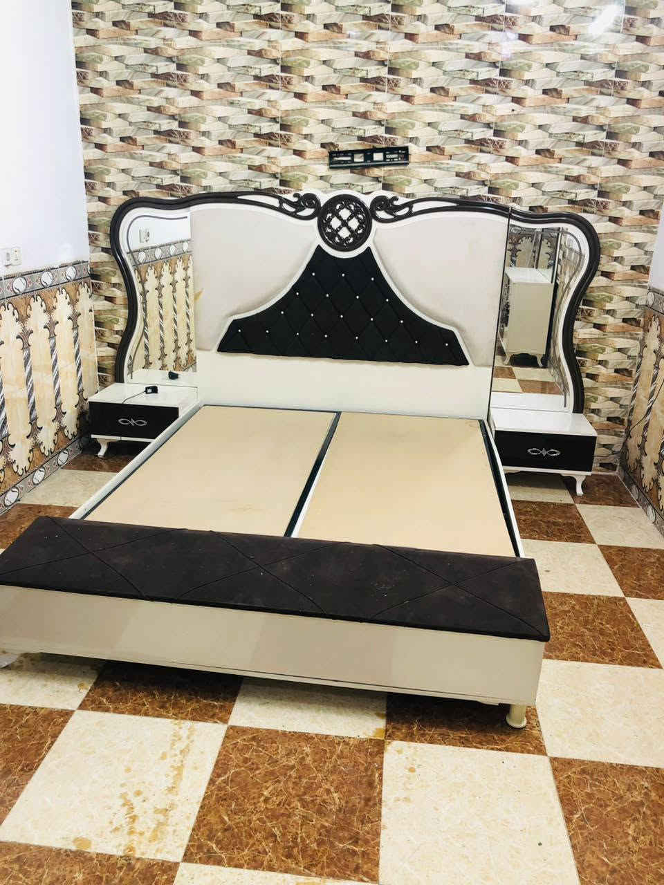 غرفه نوم تركي 7 قطع كل عيب مابيها جاهزه من كل شي السعر 450 وبيها مجال شراي خابر *********** كركوك, العراق
