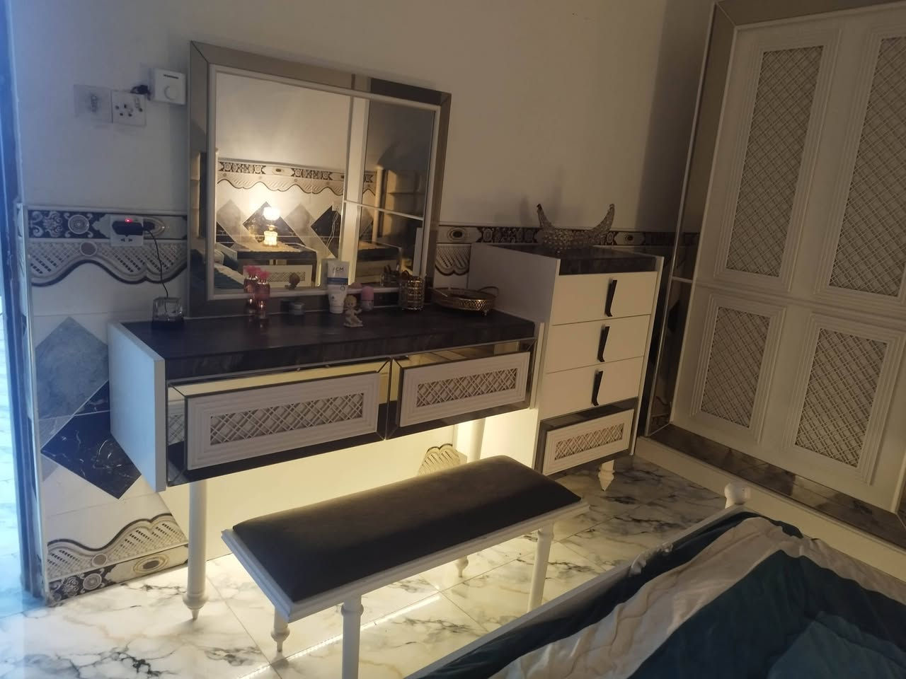 غرفه تركيه للبيع  غرفه نظيفه حراري البكان بغداد استفسار على رقم التليفون‏‪***********
