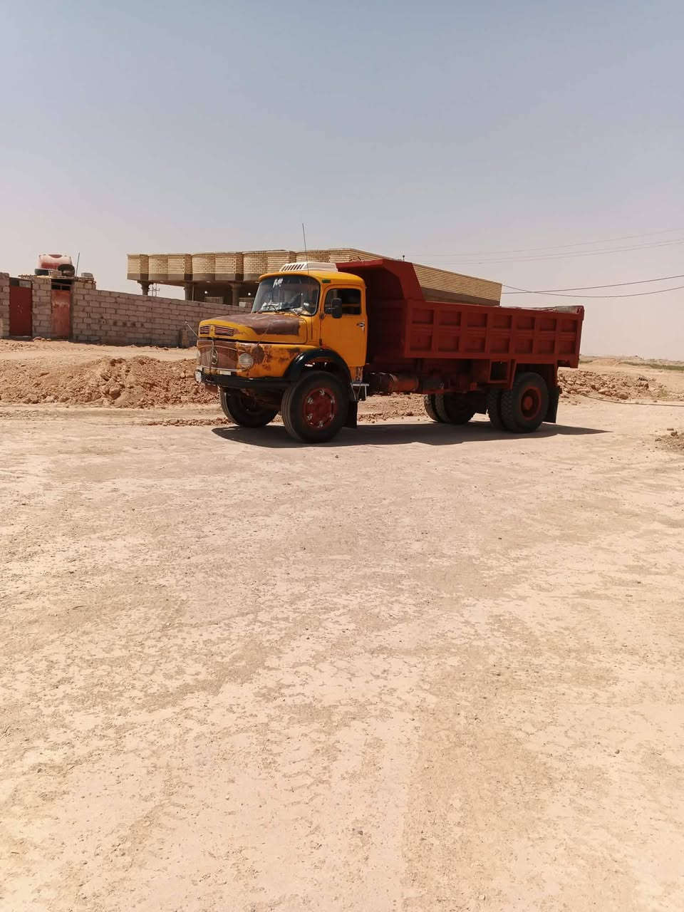 اقجم للبيع 80 محرك جديد كير 25 جديد مال 81 عادي سنويه لسنه 2027 ياله تصقط شاصي بلادي مكفول كفالة عامه قماره بيه بجم مبخره بدون معجون العنوان كربلاء الاخيضر بسنويه بدي ثابت مقدم مال 81 اكسل 17 رجاء الموشراي لايتصل *********** 
مكلف بنشر
