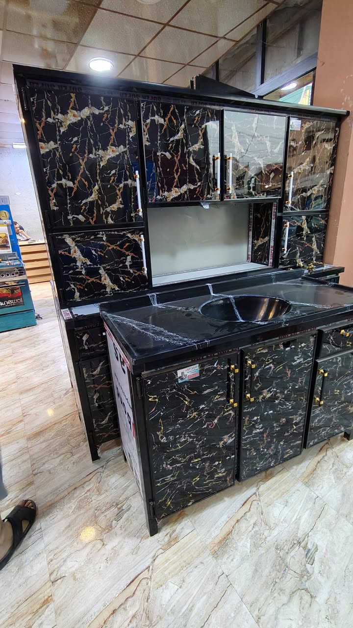 يعلن معرض الرائد للاثاث المنزلي 
عن وصول وجبة كاونترات 
 الاحجام 
2متر
2.5متر
3متر
سنك مرمر 
متوفر كافة الالوان ولاحجام
يتوفر البيع نقد واقصاط على الماستر كارد موضفين ومتقاعدين بلا مقدمه 
العنوان صلاح الدين بيجي شارع المصرف القديم من جهة البانزين خانه الحكوميه 
***********
***********
