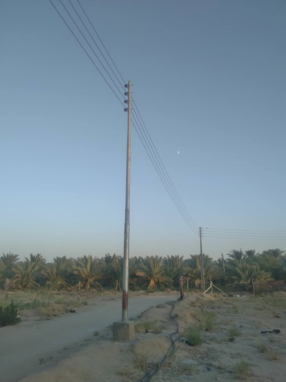 الف متر لبيع بجهت لحسينيا رقم لعمود٤٧١ قريب لمحطه مال لماي لستفسار على هاذه ***********
