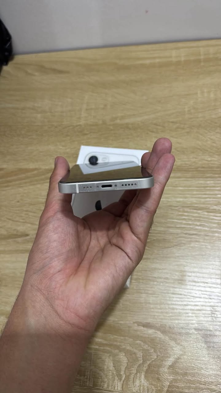 📱 للبيع آيفون 13 عادي
🔹 الذاكرة: 128GB
🔹 صحة البطارية: 70% 🔋
🔹 الجهاز كلشي ممبدل بي
🔹 نضيف وحالة ممتازة
🔹 جميع الملحقات موجودة
🔹 الكارتون + الكيبل 📦🔌
🔹 المكان: الأنبار
🔹 للاستفسار والتواصل: ***********

الجهاز جاهز للتسليم، والجادين أهلاً وسهلاً 🌹

