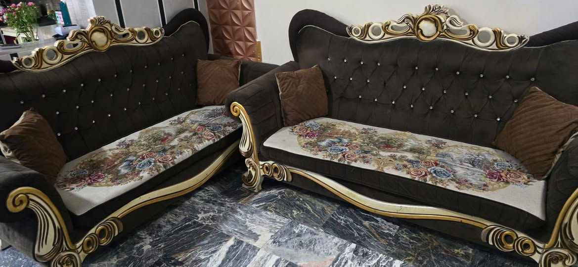 تخم قنفات للبيع جديد مستعمل سعر 800 بي مجال.
للتواصل ***********
