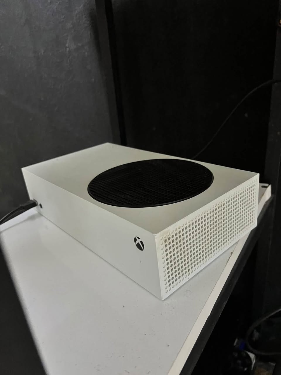 � للبيع Xbox Series S 🔥
🎮 جهاز Xbox Series S
✅ الجهاز نظيف ويشتغل بصورة ممتازة
🎮 وياه يد تحكم Xbox
📦 الجهاز مثل ما واضح بالصورة
💰 السعر: 400 ألف دينار فقط
📍 البيع جاد، للمهتمين للمراسه 
***********
