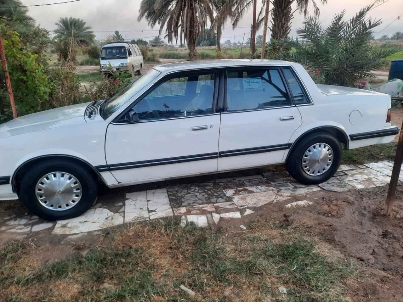 سلام عليكم سياره سلبرتي رقم بغداد الماني سياره خير من الله جاهزه فول تخم تاير جديد كهرابايات كله شغاله منضومه تبريد جديد كبريسر جديد بس جبنه كايمه  سعر 38وبيه مجال الستفسار اتصال على هاذا رقم, *********** غير متواجد على فيس

