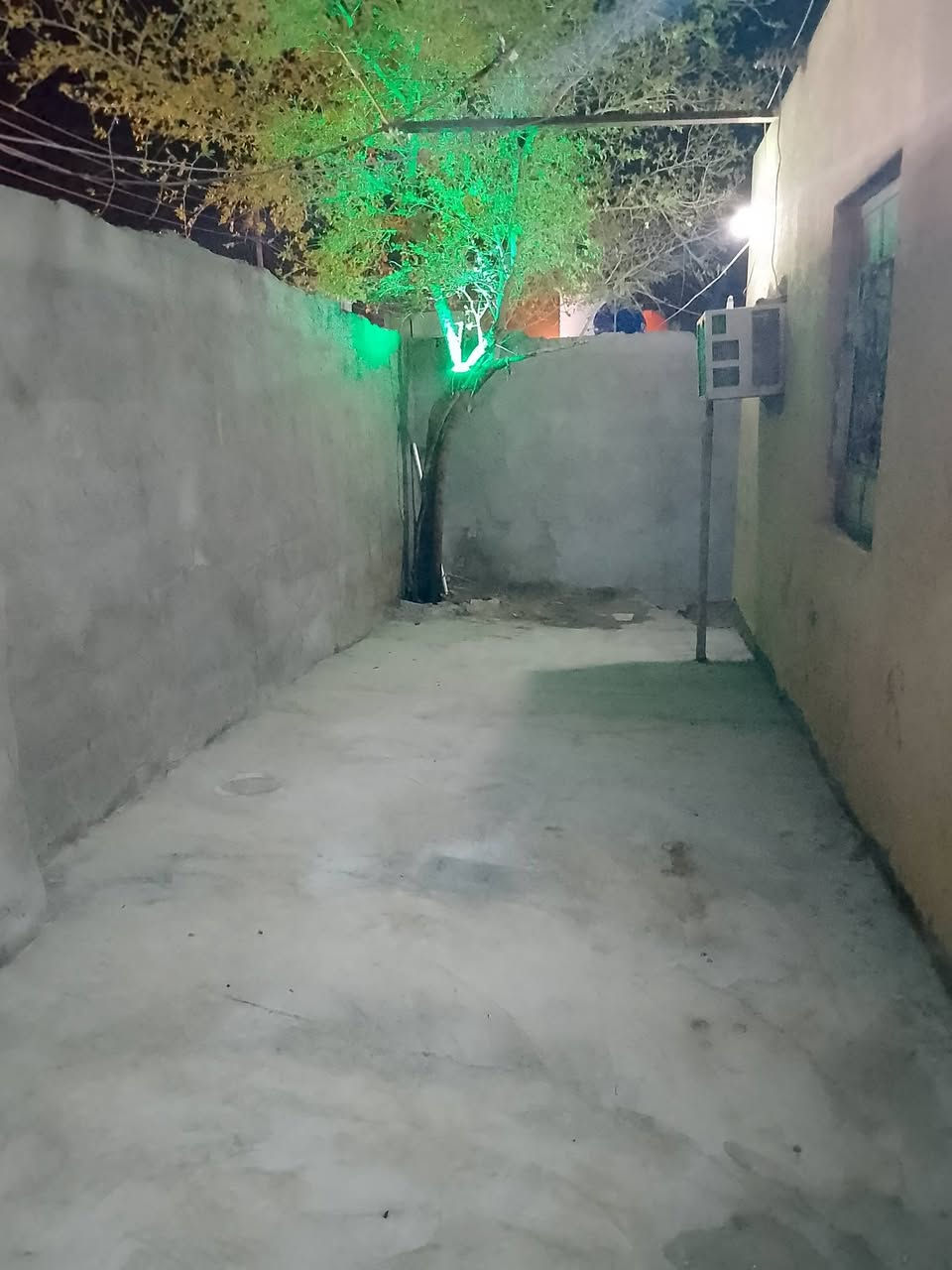 بيت زراعي • ٤٥٠م • ماء وكهرباء