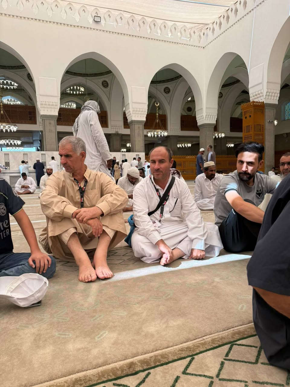 📍الان معتمري شركة مشاعر الحرم للحج والعمرة في مسجد قباء 🕌
أول مسجد أُسِّس في الإسلام، بناه النبي ﷺ عند قدومه إلى المدينة، وله مكانة عظيمة في الإسلام. وقد ورد في فضله أن الصلاة فيه كأجر عمرة. برفقة 
المتعهد : السيد جاسم السبعاوي 
المتعهد :  احمد السيد جاسم السبعاوي 
مستمرين باستلام الجوازات لعمرة 10 / 9 
📞للاستفسار الاتصال على 
📲 *********** + واتساب 
📲 *********** + واتساب 
🌐او مراجعة مقر الشركة الكائن في موصل حي فلسطين مقابل مول ياهلا { شركة مشاعر الحرم للحج والعمرة }
