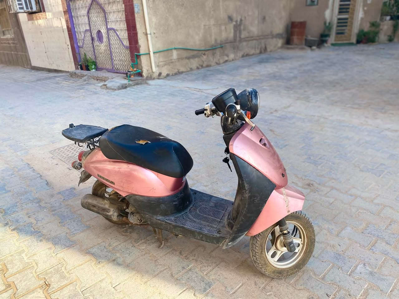 للبيع هوندا مديل ٢٠٠٨ دراجه سلف هندر كهربائيات كله شغاله نقصه جاملغ امامي فقط سعره ٣٠٠ وبيه مجال دراجه محرك ولفات مو خبط سرعه ٦٠ للستفسار***********اتصال فقط متواجد
