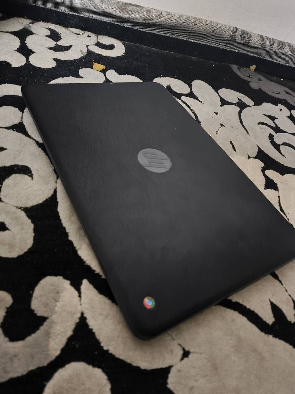 لابتوب HP chrome os للبيع أو المراوس بغير حاسبة الابتوب جيد للتصفح و الدراسة فقط يشغل بعض المواقع أيضا و إلي ميعرف خل يبحث عليهة ويشوف الاستفسار *********** واتساب فقط
