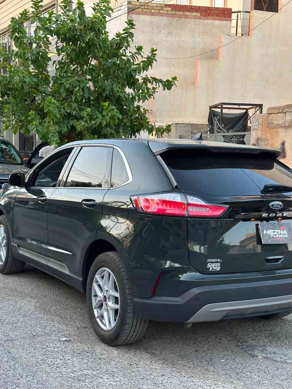 Ford edge 2024

مواسەفات sel
شاشە گەورە شاشە تێسلا
زۆر مواسەفتی تر
سەیارەیەکی کپ و نەرم 
بێ مەسروفە 
هە موو شتێکی تازەیە 
٣ مانگ کاتی لەگەلایە
سەیارەکە تەنها یەک چەمەلەخی بۆیاخە
بێ ناو گرتن بێ ئێرباک
***********
___________________________________

فورد ايدج 
موصفات sel 
شاشه جبيرة شاشة تيسلا
و بعد هواية مواصفات حلوة
السيارة جاهزة متصرف عليها دينار 
دخول جديد تترقم شمالي 
كلشي جديد بيها 
بيها بس قطعة صبغ جملخ جهه سائق
بدون دواخل بدون ارباك

*********** السليمانية, العراق
