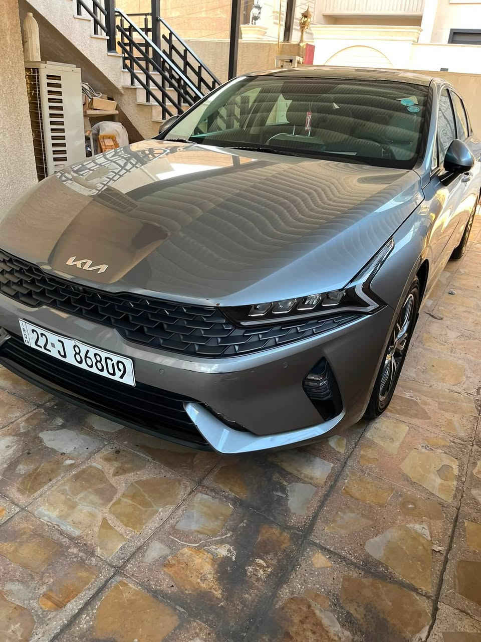 السلام عليكم
للبيع  K5  موديل 2023 
ماشية 34000 حقيقي
السيارة لون سمنتي مميز 
GT-Line يعني فول مواصفات
اللاخير  بنراما كشنات خزن مميري 
كشنات جلد بصمة تشغيل عن بعد 
كامرة جانبية مع الاشارة 
رقم اربيل باسمي تحويل ثاني يوم 
السيارة خليجية 
بيها بعض الملاحضات 
200 $ وبيها مجال للشراي
للاستفسار التواصل عبر الرقم 
***********
