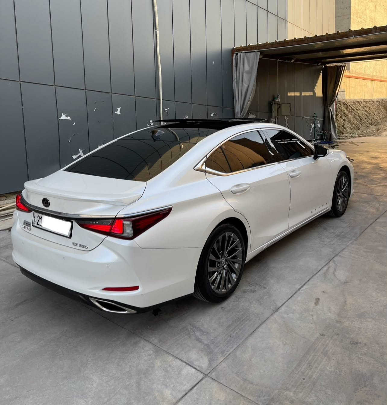 Lexus es 350   ,  خلیجی 2019
55000 کم ڕۆشتووە  ناو قەیسی فول مواسەفات پانۆراما ،داتاشۆ ، شاشە گەورە پەردە ناو vip شوێن شەحنی موبایل و مواسەفاتی تر .... سەیارەکە نموونەیە لە تازەیی و جوانی فەرشی بیلاد و کەتەلۆکی ماوە ، دوو بەسمەی بیلادی لەگەڵە کتابی جام ڕەشی بۆ کراوە تایەی تازەیە بێ تەقەو ڕەقەیە ، سەنەوی تازەیە  ،بێ بۆیاخ ، بێ سارد ، بێ دەعم ، بێ تەرزە ، بێ پارچە کرانەوە .گێڕو مەکینەی بەشەرت نەکراوەتەوە بێ عەیبە تەحویل و غرامە بە شەرت     نرخی    319 کەمێک مەعامەلە مشتەریت تێل بکە *********** شوێن سلێمانی .

لکزز 350 مودیل 2019 خلیجی فول مواسفات پانوراما داتاشو شاشە الکبیر داخل vip ، بدون صبخ و تعدیل گیر و محرک تحویل خرامە شرط ، سعر 319 مجال مکان سلیمانیە

