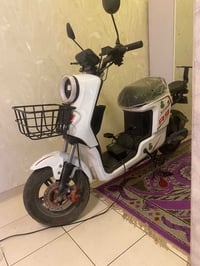 دراجه شحنr9 تخبل ونضيفه لمكان بغداد بسمايه 07763316805