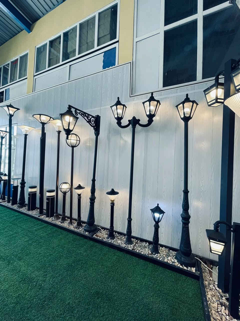 #عمود_انارة_ديكوري 
✨شركة sunlight للأعمدة انارة و نشرات و مستلزمات الحدائق ✨
🌟 في Sunlight، أعمدتنا ليست مجرد إنارة… بل تحف فنية تُضيء بذوق، وتُدهش بجمالها!

💎 مثالية للحدائق، الممرات، الفلل، الساحات، وكل مساحة تستحق لمسة انارة .

📍 الموقع: واسط - مدينة الكوت - طريق العمارة
📞 للحجز والاستفسار:
ناصر الطائي: ***********
م. فاطمة الطائي : ***********

🚚 سارع بالطلب الآن – الجمال، الجودة، والسعر المناسب… كلها تجتمع هنا!

#أعمدة_ديكورية #إنارة_خارجي #ديكور_راقي #سدة_الكوت #نجف #الكوت #واسط #تصميم_حدائق
