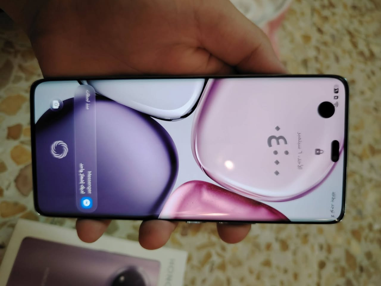 السلام عليكم هونر x9C 5G للبيع فقط بي نقطه بال شاشه وما مآثره عليه تلمس طبيعي هوه وكارتونته وشاحنته لزكه اصليه وحافضه اصليه رام 12+12=24 ذاكره ٢٥٦ بصمه شاشه وجه مكفول من زلغ فقط هاي النقطه وتلمس طبيعي صارله عندي ٥ أشهر والنقطه نفسها سماعه فوك وجوه موبايل راقي سعره ٢٩٠ العنوان بغداد الرشاد شارع القاعده رقم الهاتف *********** لا يوجد توصيل
