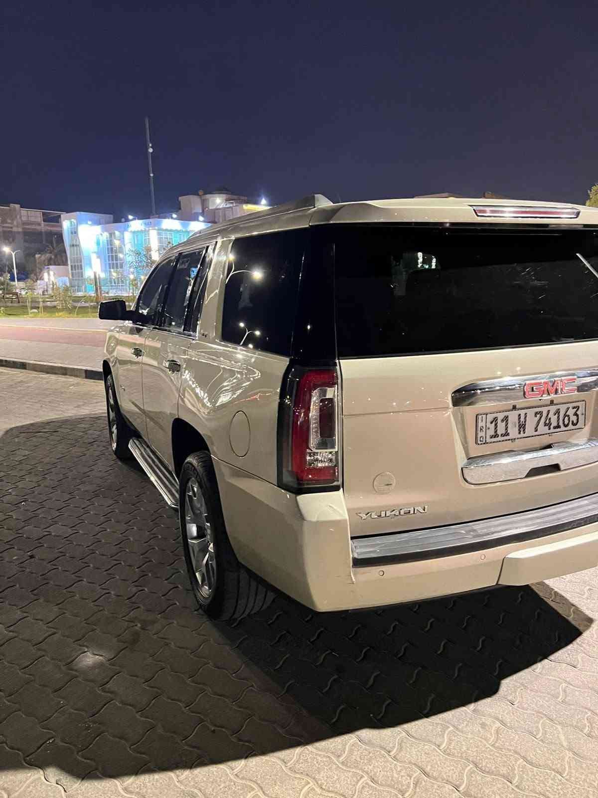 - يوكن (LTZ ) المحرك المرغوب 5300

موديل :   2015

الون:       عسلي🖤 

العداد: 127كيلو

الفئة : ltz

/حجم المحرك    ٨  سلندر  5300

/   بصمة ابواب

/ رادار امامي مانع اصطدام 

/ رادار خلفي

/ رادارت جانبيه ( نقطه عمياء)

/ كشن السائق هزاز  للتنبيه ( مربوط مع الرادار)

/ كامراة دواره مع الاستيرن اصليه

/ كشنات جلد 

/ كشنات اماميه كهرباء

/كشنات خلفيه كهرباء

/ كشن السائق خزن ميوري 

/كشنات خلفيه منفصله

/ كشنات تدفئه 

/ باب خلفي كهرباء

/ استيرن كهرباء

/مرايات جانبيه كهربائيه ( شفط) + تعتيم 

/ فول تحكم استيرن جهتين + ستيرن تدفئة + ستيرن كهرباء

/حساسات امامي  خلفي

/ فور ويل 

/ لايت زنون

/ لايت وبك لايت ليد (LED)

/شاشه اماميه كبيره 

/ كشنات 7 راكب كهربائي 

/ تشغيل عن بعد 

/ تبريد مركزي ثلاث قطع

/ تحكم للتبريد الخلفي منفصل

/ منفذ كهرباء للعربه الخلفيه

/ سستم صوت اعلى فئه (BOSE)

/ نظام مكابح للعربه الخلفيه

/ نظام صعود مرتفعات

/ نظام سحب مقطورة 

/ نظام تحديد مسار ( نظام خطوط الشارع)

/ نظام معرفة ضغط الاطارات

/ انظمة مكابح

/ نظام تزحلق 

/ نظام توازن للطرق الوعره 

/ بصمه عدد

/ اسبيرها منازل 

تخم تاير جديد سيارة جديدة وتخبل وبلعافية على الياخذها 

وبقية المواصفات المعروفه السياره رقم بغداد تحويل مباشر 

السعر: 282
مكان السياره البصره الفنجانينه
للاستفسار *********** البصرة, العراق
