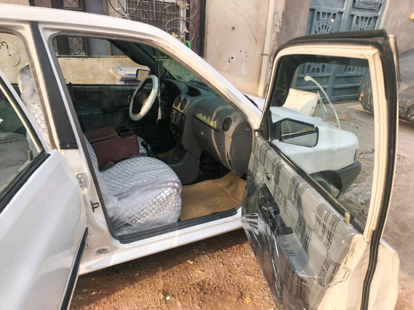 سيارة سايبه مديل 2012  رقم كربلاء  السعر 35 وثلاثين وبيه مجال دوشمه جديده ونضيفه رقم الهاتف  تواصل ع هاذا الرقم ***********