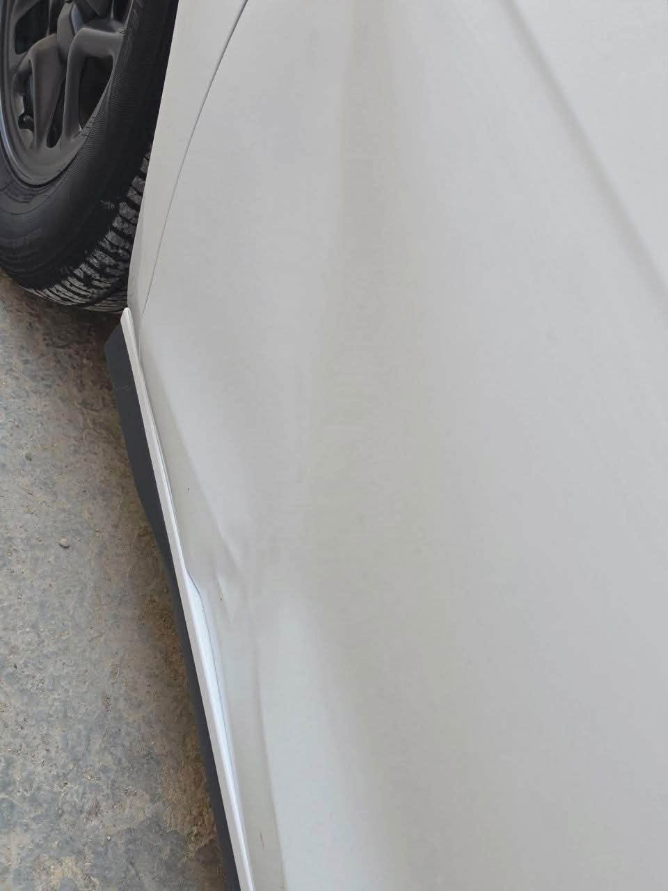 BYD SEAL 05 كير تعليك
بطاريه ١٢٨
ماشيه ٢٤ الف 
السياره بيها بنيد صبغ صوج السمكري وصور الحادث موجوده 
بيها قطعتين بارد باب سايق وجاملغ خلفي عكس السايق ممصلحات 
بغداد جسر ديالى الجديد 
السعر 23 مليون  
***********
