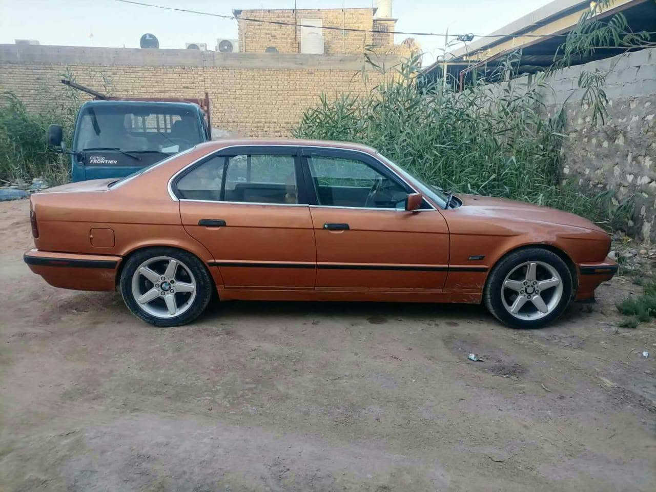 بي ام دبليو ٥٢٥ • ١٩٩٢ • منظومة غاز