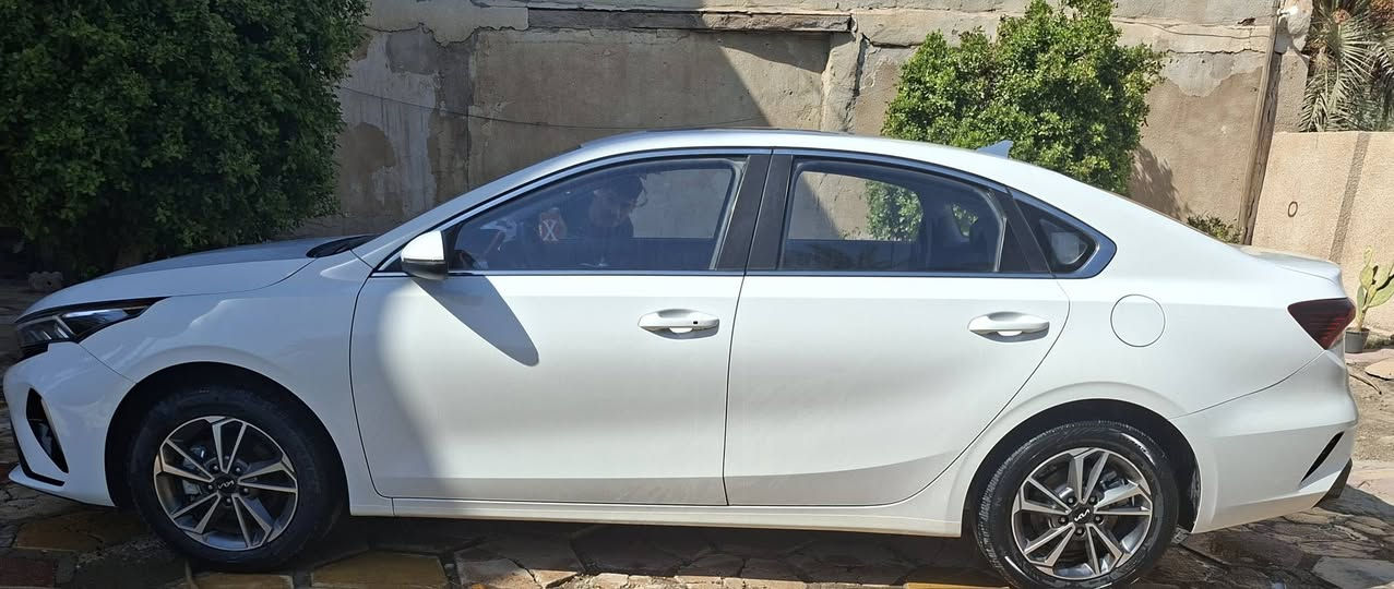 للبيع K3موديل ٢٠٢٤ السياره ماشيه ٣٢ الف مكفوله من الدعاميه للدعاميه رقم أربيل بسم شركه متعهد وكاله وتحويل سعرها 145$وبيها مجال ***********

نص مكتوب في الصور:
- 2024