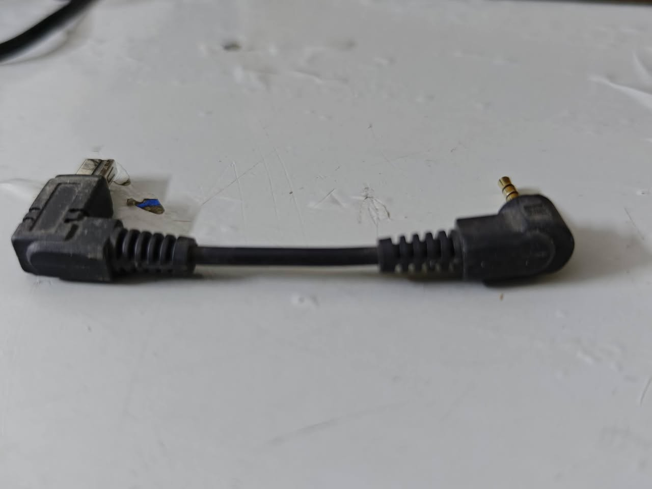 نيكون D5200 نضيفة مثل ما وضح بالصور المكان كربلاء وعندي توصيل مجاني داخل كربلاء  وياها رام وبيت رام السعر ٣٠٠ وبي مجال *********** واتساب
