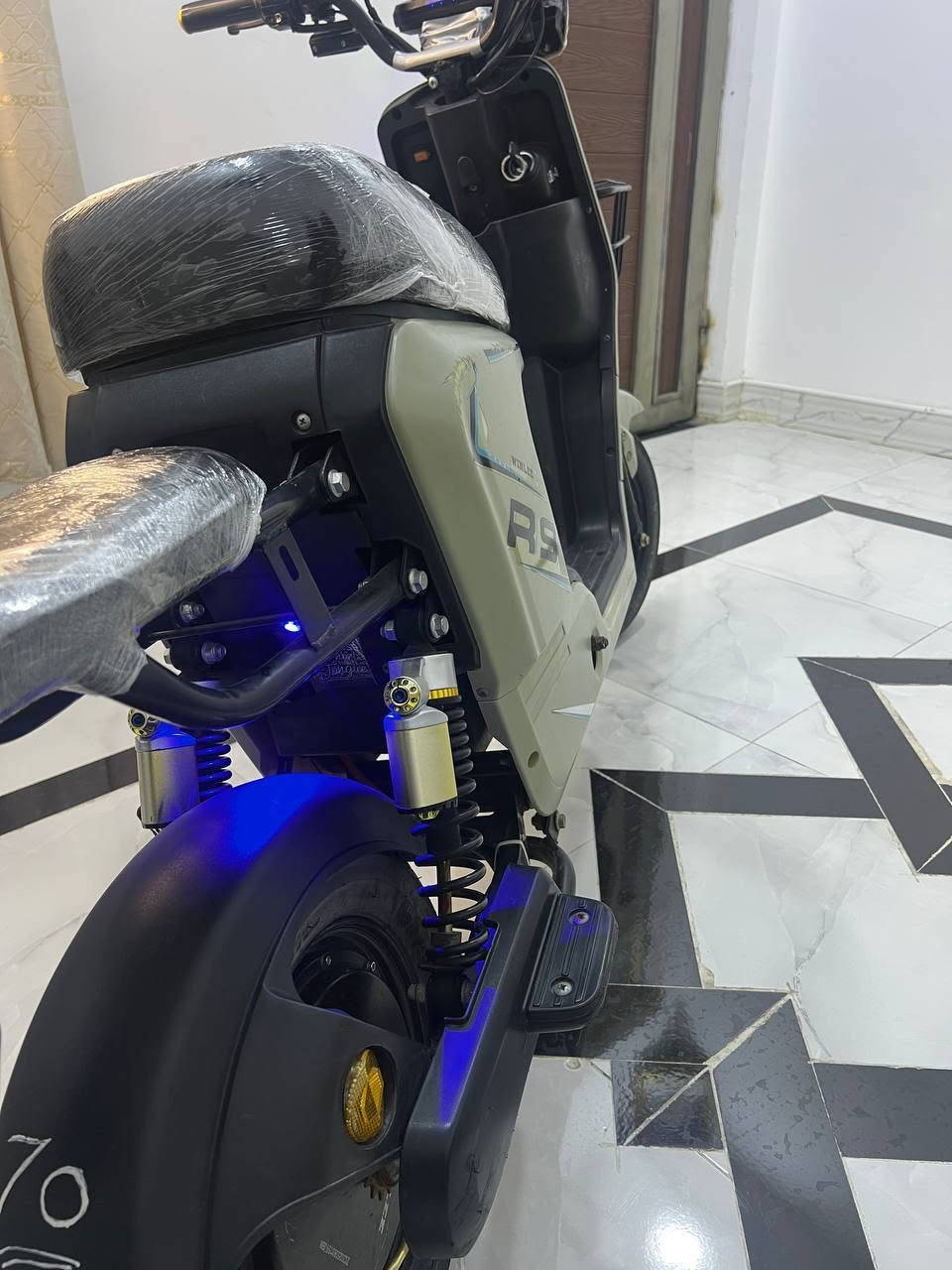 R9 • موديل ٢٠٢٦ • بطرايات جدد