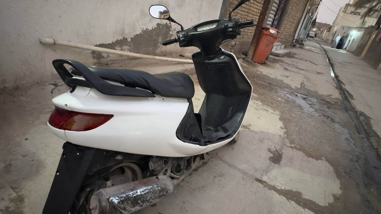 سلام عليكم دراجه فراشه للبيع نضيفه اكثر من الصوره بلاديه سلف كهربائيات  مكاني بلقاسم السعر 400 وبيه مجال 
*********** اتصال فقط
