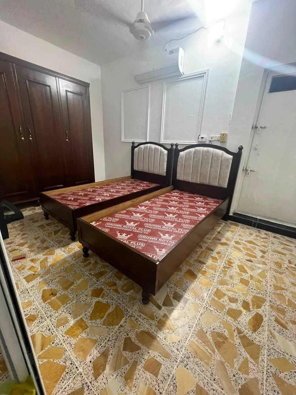 🏠 معرض عصام النجار للأثاث العراقي

إذا تبحث عن الجودة، المتانة، والتصميم الأنيق... فأنت بالمكان الصحيح.

✨ نجارة عراقية بإتقان
✨ تصاميم عصرية تناسب جميع الأذواق
✨ غرف نوم وغرف شبابية بأفضل الخامات وأسعار منافسة

📍 زورونا وشاهدوا أحدث الموديلات.

📞 للاستفسار والطلب: ***********

معرض عصام النجار للأثاث العراقي
الجودة عنواننا... وثقتكم سر نجاحنا.
