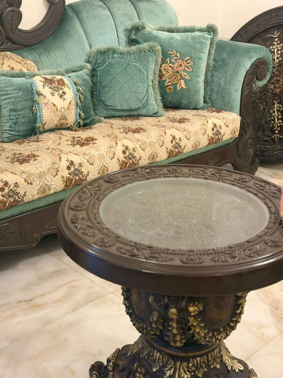 تخم قنفات • أريكة • جديد