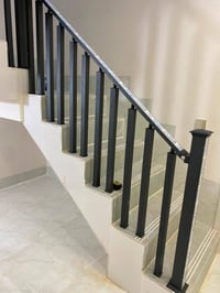 منيوم • زجاج • درجة أولى