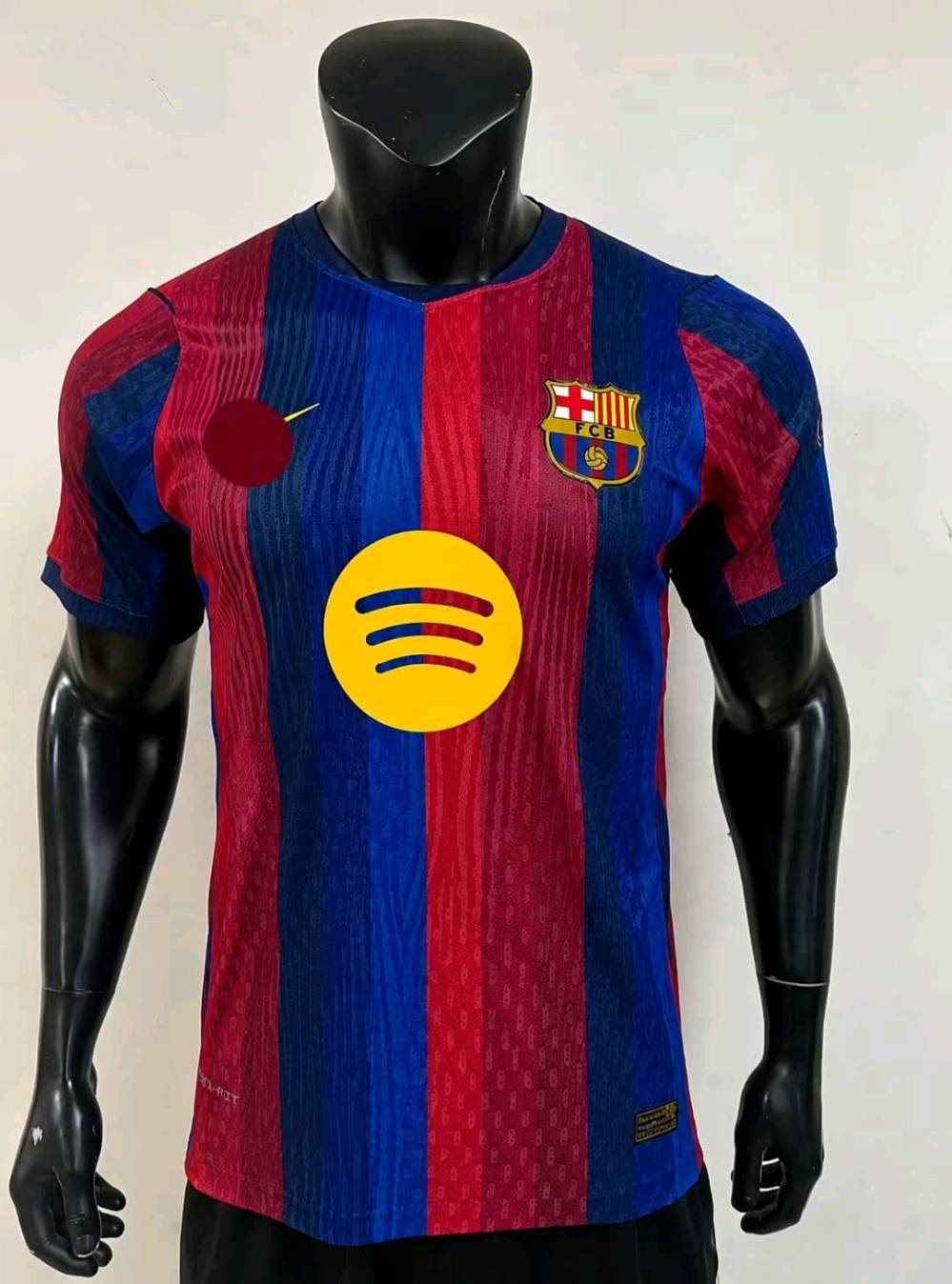 تجهيزات ألكابتن
دريسات انديه نسخة لاعب أصلي جلاتين
قياسات S.M.L.XL.2XL 
السعر 15 ألف
العنوان بغداد حي العامل شارع المصرف قرب ملعب جمولي
يتوفر توصيل
بغداد 5 الف
محافظات 5 الف
للحجز والاستفسار مراسلة واتساب ***********
