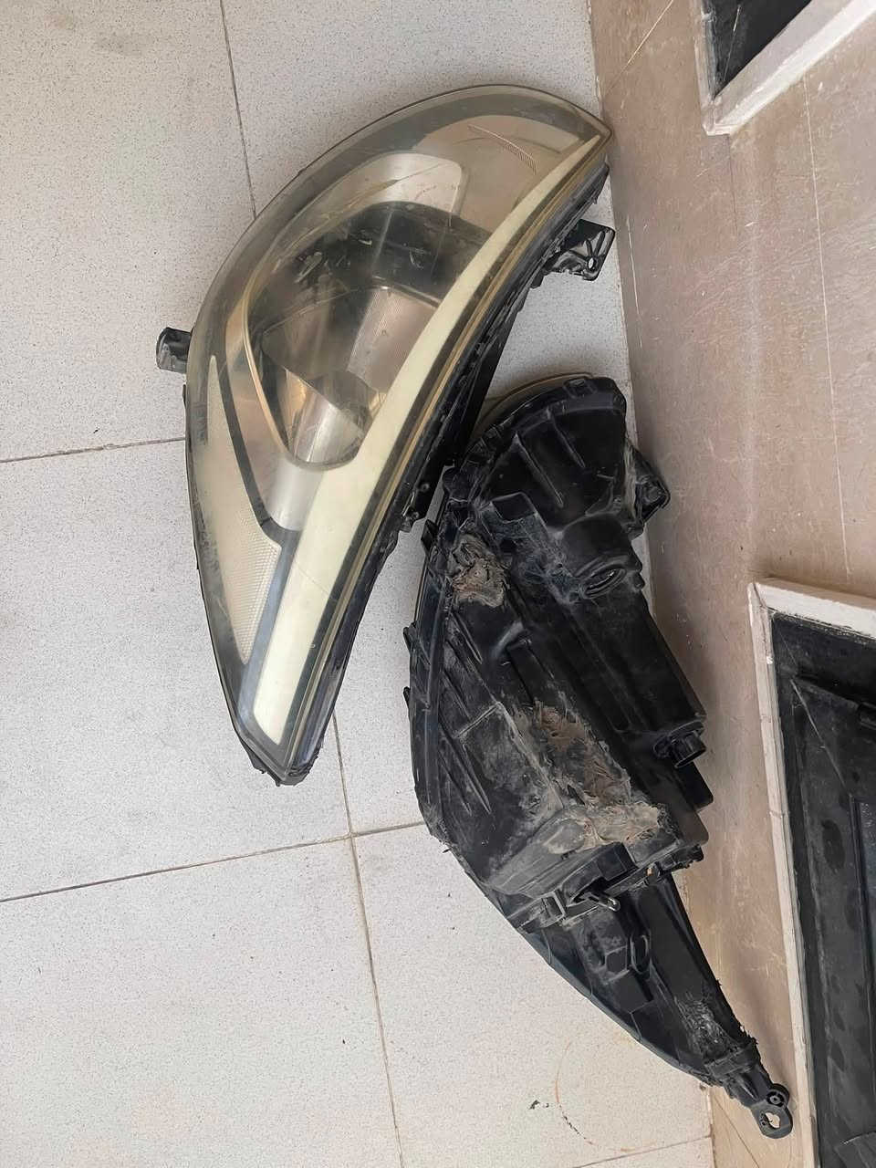 السلام عليكم لايتات اكسنت للبيع مديل 16 مادري 18مضلع المهم رايدهن 70 وبيهن مجال رقمي*********** مكاني بغداد السيديه
