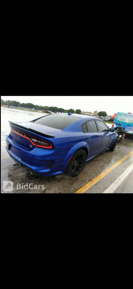 يالله سلام عليكم الحلال للبيع او امراوس
🔥 دودج تشارجر SRT سكات باك وايد بودي 2021 
💙اللون أزرق مميز رقم بغداد شبه مميز

✅ فول مواصفات ماكس اعلى فئة بجارجر 

✅ السيارة بحالة الوكالة ومخزنة ماشية 50 الف كيلو 
✅ ما بيها أي ملاحظة وتعتبر جديدة بجيس عطر الشركة

⚙️ المواصفات:
🔹 محرك HEMI 6.4L V8
🔹 وايد بودي وكالة
🔹 فتحة سقف
🔹 رادارات أمامية وخلفية وجانبية
🔹 تشغيل بصمة ودخول ذكي
🔹 شاشة كبيرة مع جميع الأنظمة
🔹 كاميرا وحساسات كاملة
🔹 مثبت سرعة وأنظمة أمان متطورة
🔹 جلد حضن + كنتارة أصلية
🔹 ختم النحلة الأصلي
🔹 دواخل كاربون فايبر
🔹 خوارج كاربون فايبر

🔥 الإضافات:
🔸 جكات كات باك S3 Plus
🔸 شوته AFE 6400
🔸 دركة RBM كاربون فورجد أحمر
🔸 بلكات Racing عالية الأداء 
🚀 مصروف عليها هواي وما محتاجة أي دينار.
حادثها مجرد دعامية امامية فقط وباب خلف الراكب ابن حرام مشخطه بسجينه وصبغته ضيعت الشخوط يعني رش جيلاتين فقط غير هلشي سياره كل حادث مابيها 

*********** 📞  مكان السيارة النجف الاشرف. سعر 315 قفل بدون عمله
