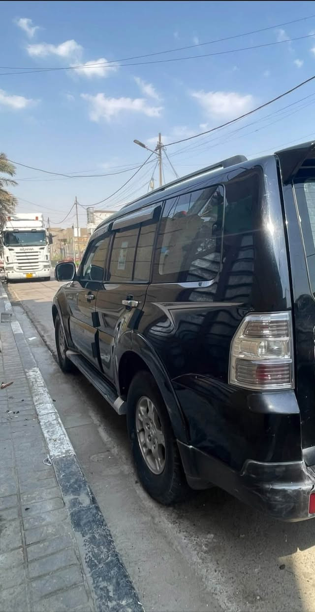 باجيرو للبيع موديل ٢٠٠٨
السياره كامله

محركها 3500

V6

تبريد 

شاشه 

كشنات جلد

محرك كير كفاله 

صبغ ما بيها 

تكحيل بعض مكانات. ب ايدي كحلتهن 

شوي جراد بلقماره مثل ما موضح بلصوره

مراوس ب نيسان باترول وانطي فرق 

مكاني البصرة 

رقم للتواصل 

***********

واتساب او اتصال
