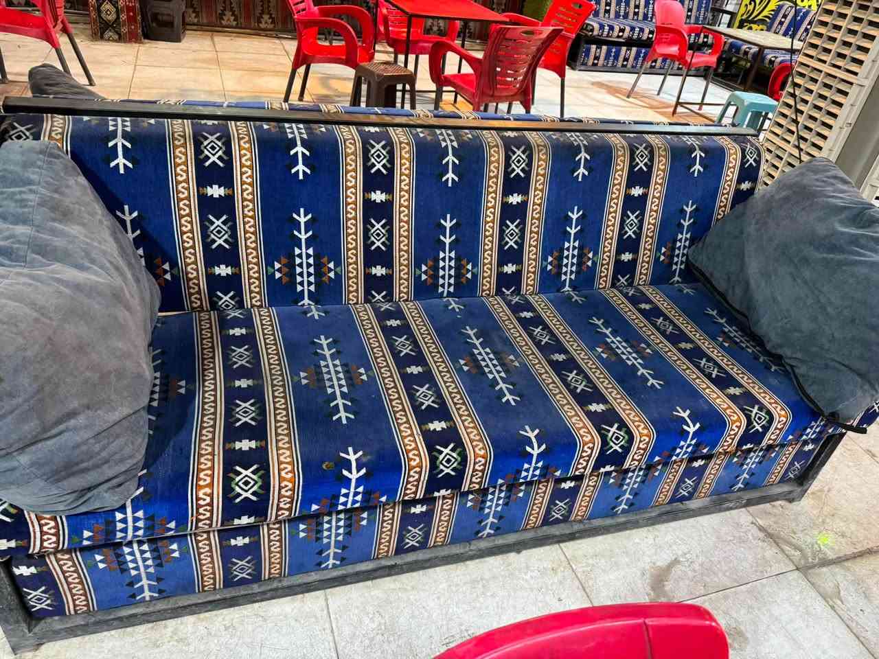 سلام عليكم قنفات حديد عدد 16لبيع مكاني بغداد مدينه صدر اتصال ***********
