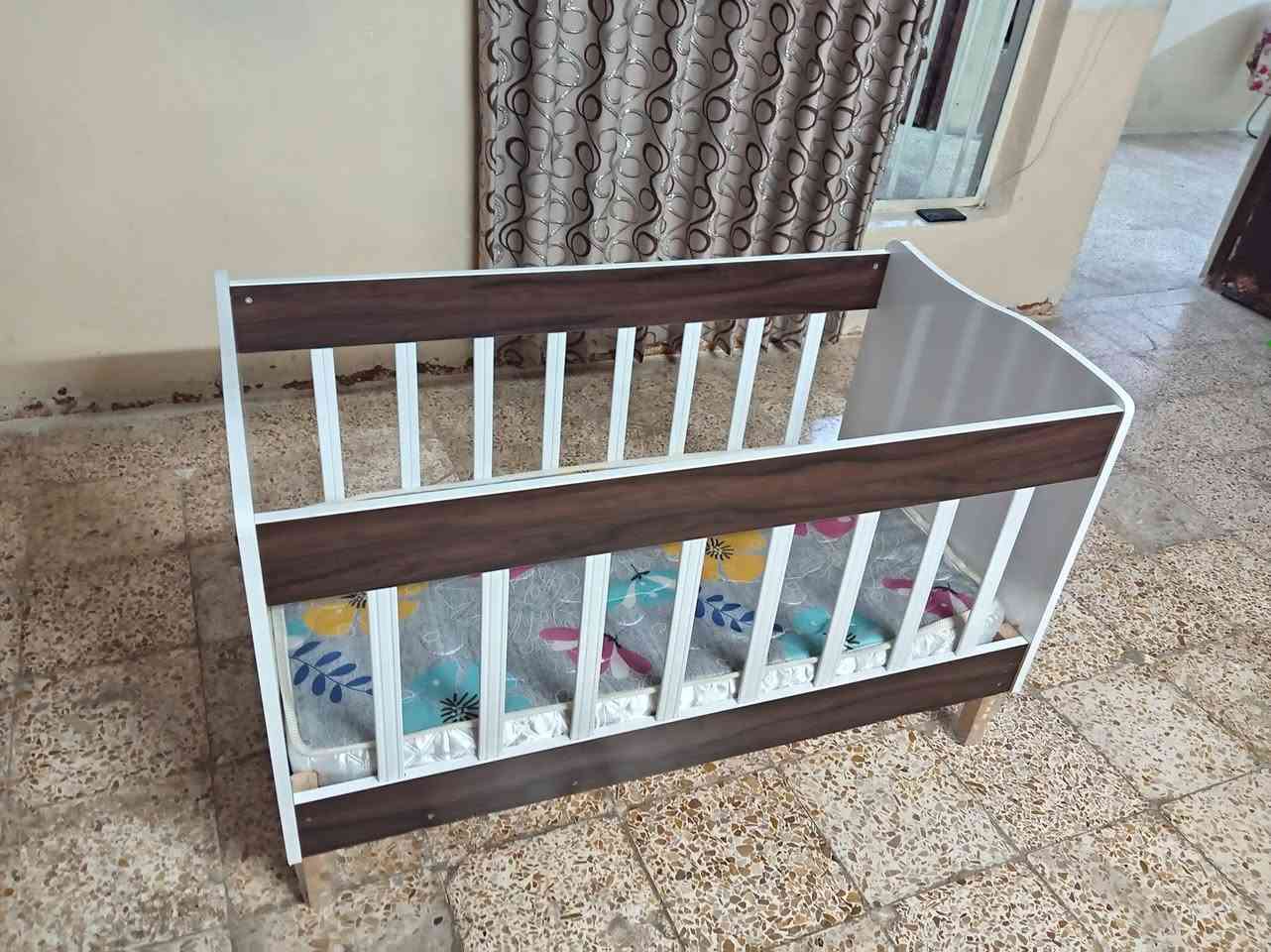 تخت أطفال • جديد • موصل حي عدن