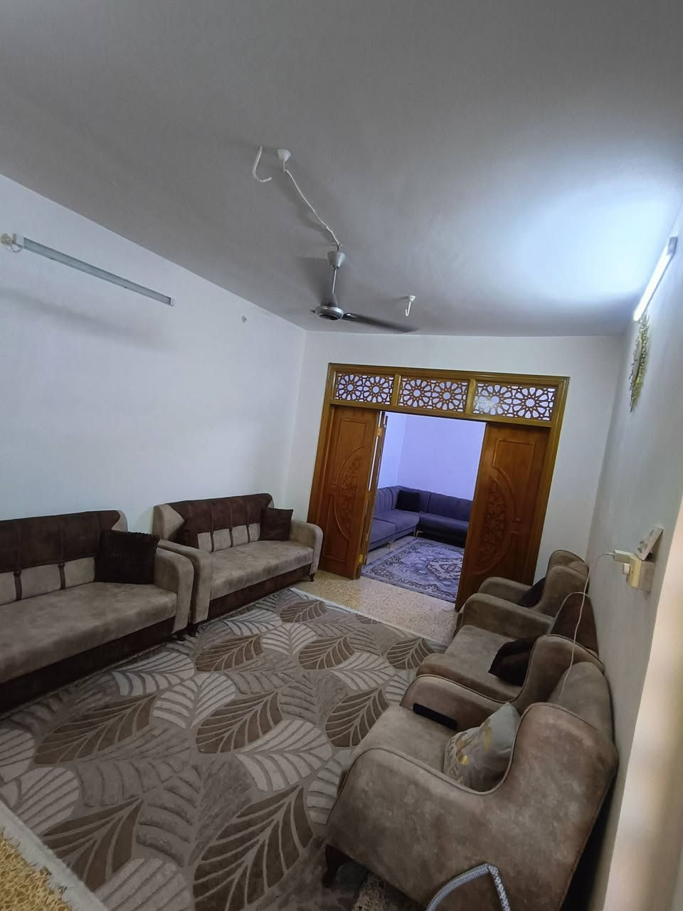السلام عليكم بيت للبيع المساحه 125متر بناء نظيف صب مسلح
الموقع  الملحق سوق الحبوبي القديم قرب مستشفى الكفيل البيت على ساحه
الاستفسار الاتصال على الرقم ***********
