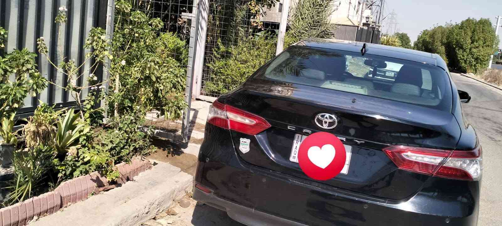 السلام عليكم
كامري 2020  XLE فول مواصفات 
ماشيه 33 ألف ميل 
حادث السياره جاملغ خلفي الآيسر بدون دواخل 
سياره رقم بغداد الدولي بأسمي تحويل وين ميعجبك 
داخل السياره جلد أسود 
فتحه بانوراما 
تحكمات تدفئة وتبريد بل كشنات 
كشنات تحكم كهربائي 
أعلى فئه بل كامري 
السعر 190 بيها مجال 
***********
