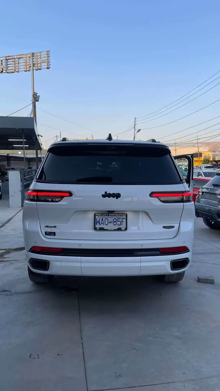 ‎jeep grand cherokee summit
سعر ٣٨٥ ورقه 

جيب سومت 2024

اعلئ فئة بلجيب 
 للبيع | جيب جراند شيروكي 2024 Summit (دفع رباعي 4X4) 

📄 الحالة: — بدون صبخ

• الفئة: Summit (فئة القمة بالفخامة) 👑

• المحرك:V8 5.7 💪
• نظام الدفع: رباعي 4X4

‎✨ أهم المواصفات والتجهيزات:

🔹 الفخامة والراحة:

• مقاعد جلد فاخرة مع تدليك 

• مقاعد أمامية مدفأة ومبردة 🔥❄️

 • نظام تعليق هوائي (جكات)
 • رادار أمامي + مانع تصادم
 • قيادة ذاتية بالمُنحنيات
 • تحذير الخروج عن المسار
 • تحذير النقطة العمياء
 • تحذير التقاطعات وتجاوز السرعة
 • نظام استشعار تعب السائق مع توقف تلقائي
 • رؤية ليلية + تصوير حراري
‏ • Head-Up Display (عرض المعلومات على الزجاج الأمامي)
 • 4 كاميرات خارجية مع بخاخات تنظيف
 • كاميرا داخلية
 • شاشات:
 • شاشة رئيسية 10.1 إنج
 • شاشة للراكب الأمامي
 • لوحة عدادات رقمية 12 إنج
 • نظام GPS + عرض الخرائط على لوحة القيادة
 • نظام صوت McIntosh مع 19 سماعة
 • شاحن موبايل لاسلكي
 • إنارة داخلية محيطية LED متعددة الألوان
 • مقاعد جلد طبيعي فاخر مع تطعيم خشب طبيعي
 • مقاعد أمامية كهربائية مع ذاكرة + مساج
 • تبريد وتدفئة للمقاعد الأمامية والخلفية
 • ستائر خلفية
 • مكيف خلفي (3 مناطق) مع تحكم مستقل
 • تشغيل عن بعد
 • دخول ذكي + بصمة 5 أبواب
 • صندوق خلفي كهربائي + فتح بحركة القدم
 • مرايا تعتيم ذاتي + طي كهربائي
 • تدفئة مقود
 • حساسات أمامية وخلفية
 • مانع تصادم خلفي
 • جنوط قياس 21 إنج
 • سقف بانوراما
 • تخم تاير جديد
بعد هوايه مواصفات 

***********

#jeep #grandcherokee #summit #2024
