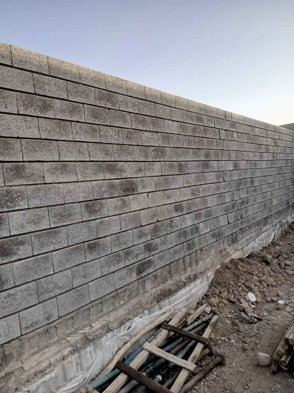 السلام عليكم اسطه بناء درجه اولى شغل هندسي وزن صونده وكبان ***********
