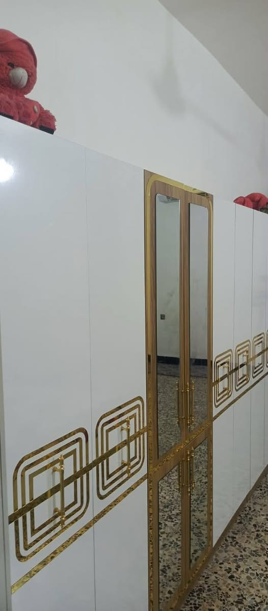 السلام عليكم غرفه نوم اخت الجديده بيع مستعجل  ملحقاتها كامله السعر (٦٠٠) بيها مجال لشراي عنوان اليسفيه قرب قاعه الحميري رقم الهاتف(***********)
